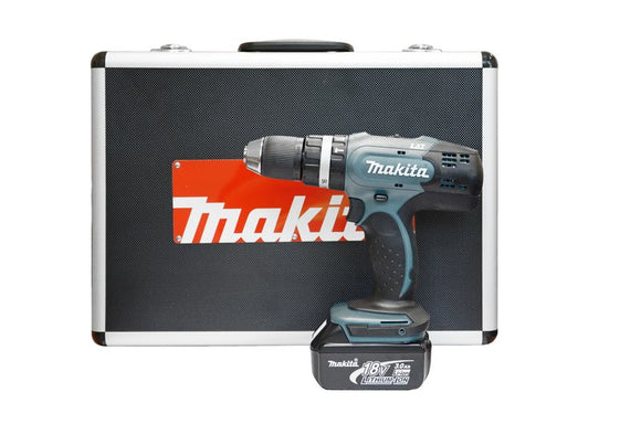 Makita 18V Corldess Hammer Drill With 2 Li-ion Batteries